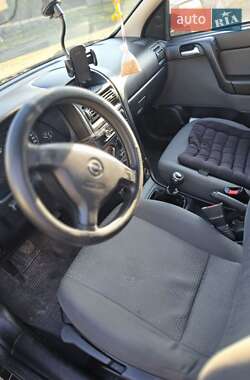 Седан Opel Astra 2007 в Добротворе