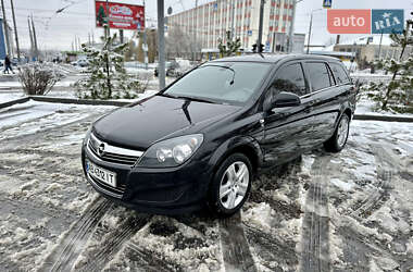 Универсал Opel Astra 2010 в Виннице