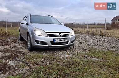 Універсал Opel Astra 2007 в Хусті