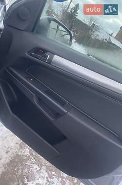 Хэтчбек Opel Astra 2007 в 