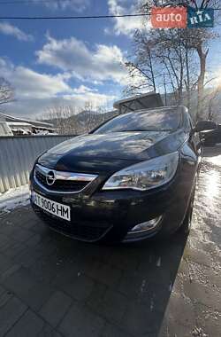 Седан Opel Astra 2011 в 