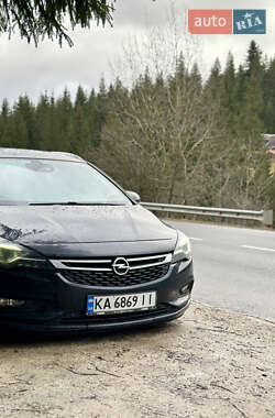 Универсал Opel Astra 2016 в Киеве