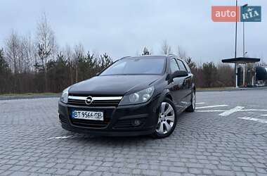 Універсал Opel Astra 2006 в Пустомитах