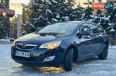 Универсал Opel Astra 2012 в Тернополе