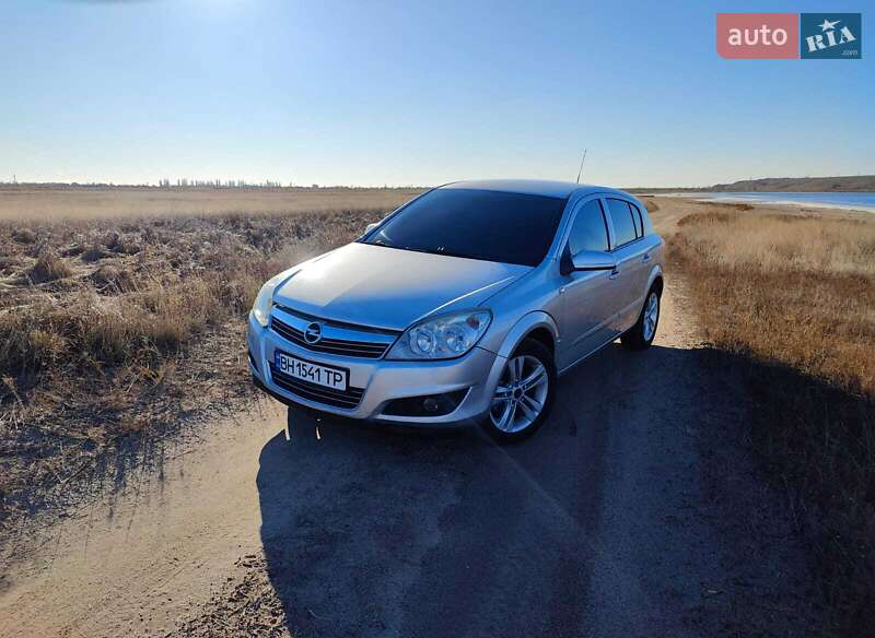 Хэтчбек Opel Astra 2008 в Южном фото 7 Хэтчбек Opel Astra 2008 в Южном