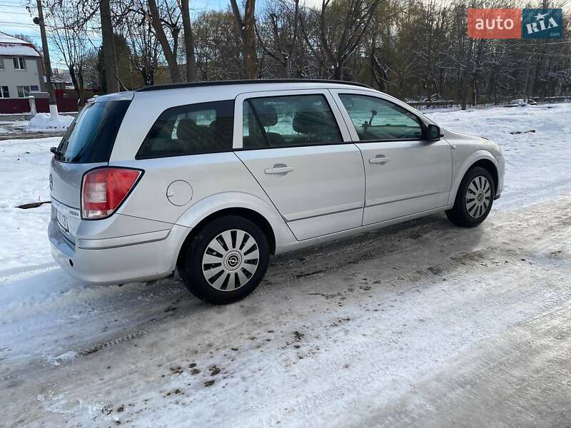 Универсал Opel Astra 2009 в Тернополе