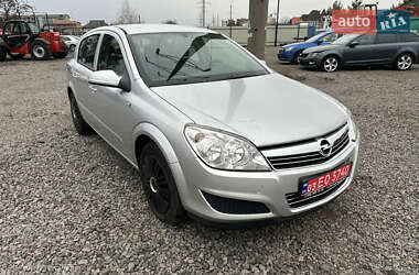 Хетчбек Opel Astra 2008 в Луцьку