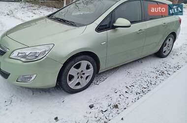 Універсал Opel Astra 2011 в Ковелі