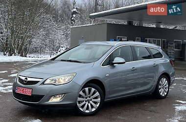 Універсал Opel Astra 2011 в Калуші