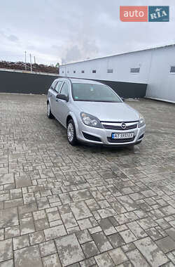 Універсал Opel Astra 2009 в Калуші