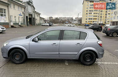 Хетчбек Opel Astra 2004 в Стрию