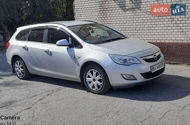 Универсал Opel Astra 2010 в Хмельницком