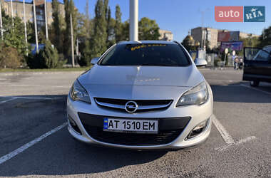 Універсал Opel Astra 2013 в Івано-Франківську