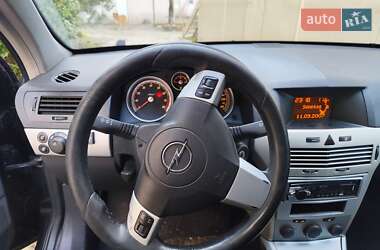 Универсал Opel Astra 2007 в 
