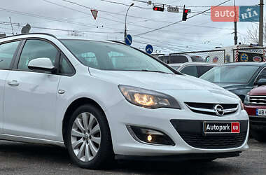 Универсал Opel Astra 2013 в Виннице