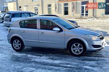 Хетчбек Opel Astra 2008 в Житомирі