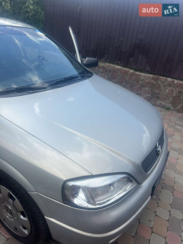 Седан Opel Astra 2007 в Киеве