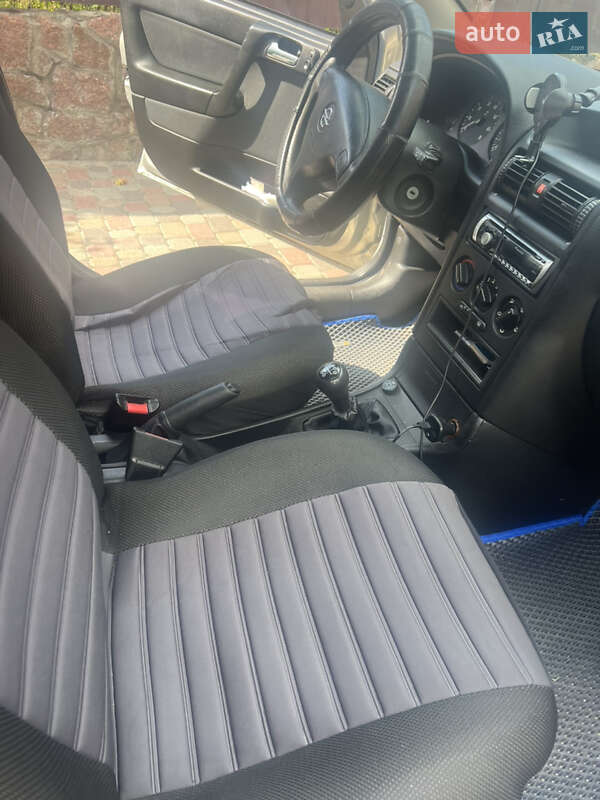 Седан Opel Astra 2007 в Киеве