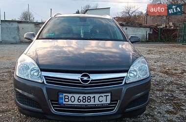 Універсал Opel Astra 2009 в Тернополі