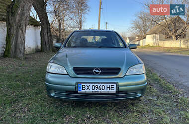 Хэтчбек Opel Astra 1998 в Хотине