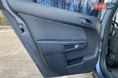 Универсал Opel Astra 2006 в Сумах