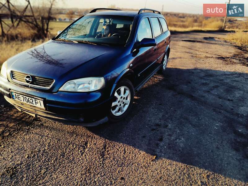 Универсал Opel Astra 2004 в Петриковке