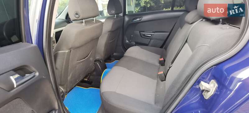 Универсал Opel Astra 2008 в Ивано-Франковске
