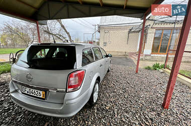 Универсал Opel Astra 2012 в Первомайске