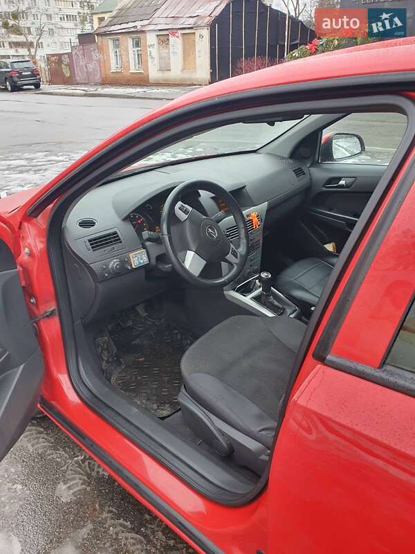 Хетчбек Opel Astra 2012 в Харкові