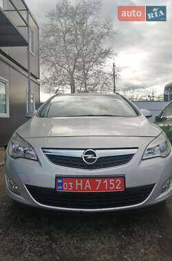 Універсал Opel Astra 2011 в Одесі