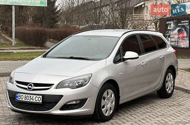 Универсал Opel Astra 2014 в Хмельницком