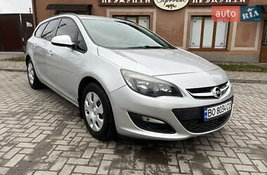 Универсал Opel Astra 2014 в Хмельницком