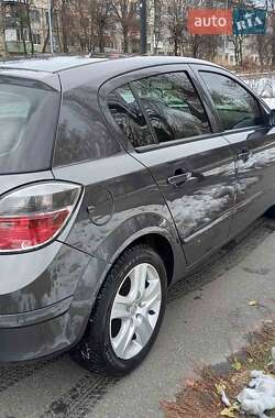 Хэтчбек Opel Astra 2009 в Киеве