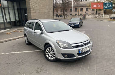 Универсал Opel Astra 2005 в Каменском