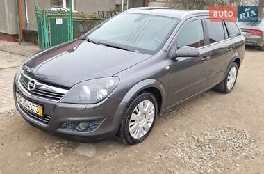 Універсал Opel Astra 2009 в Коломиї