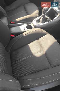 Универсал Opel Astra 2015 в 