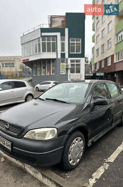 Седан Opel Astra 2006 в Києві