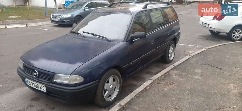 Універсал Opel Astra 1995 в Вінниці