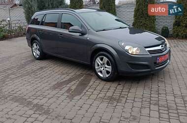 Універсал Opel Astra 2010 в Дергачах