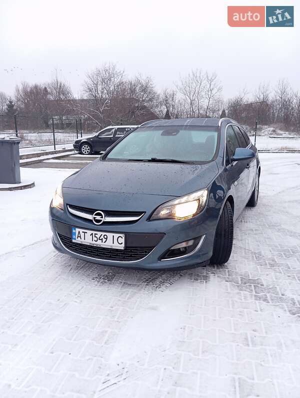 Универсал Opel Astra 2013 в Коломые