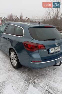 Универсал Opel Astra 2013 в Коломые