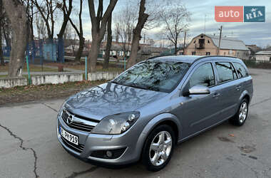 Універсал Opel Astra 2008 в Умані