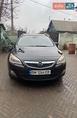 Универсал Opel Astra 2011 в Конотопе