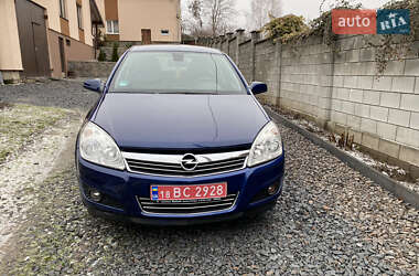 Хетчбек Opel Astra 2009 в Рівному