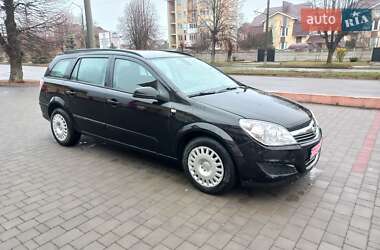 Універсал Opel Astra 2008 в Луцьку