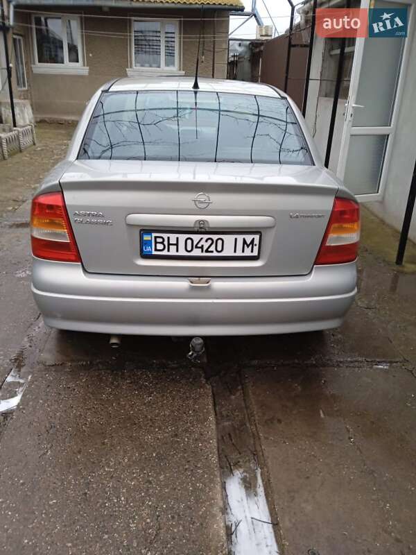Седан Opel Astra 2007 в Татарбунарах