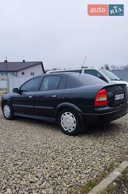 Седан Opel Astra 2008 в Івано-Франківську