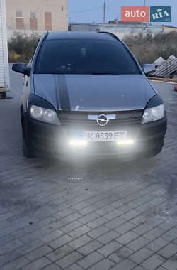 Універсал Opel Astra 2006 в Рівному