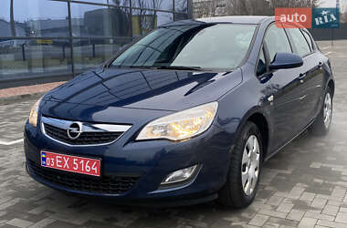 Хетчбек Opel Astra 2012 в Києві