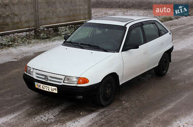 Хетчбек Opel Astra 1994 в Кременці